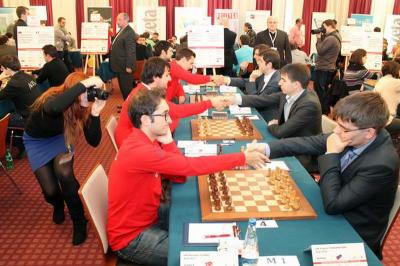 Дмитрий Андрейкин вновь сыграл вничью на командном чемпионате Европы